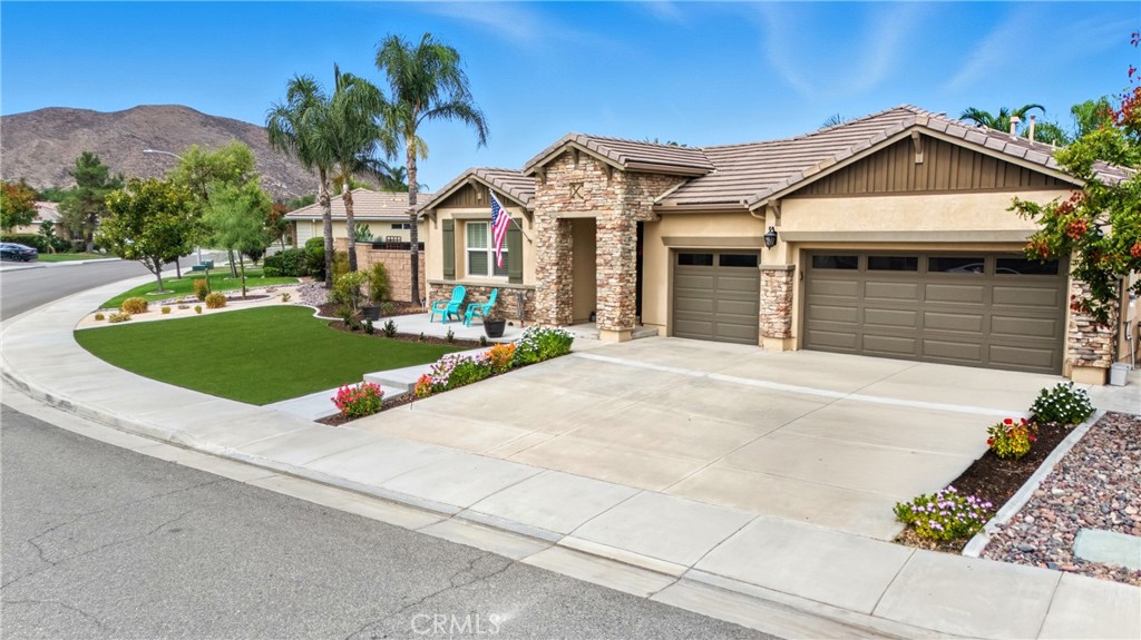 28348 28348 Little Lake