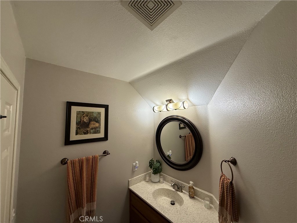 42086 42086 Paseo Brillante