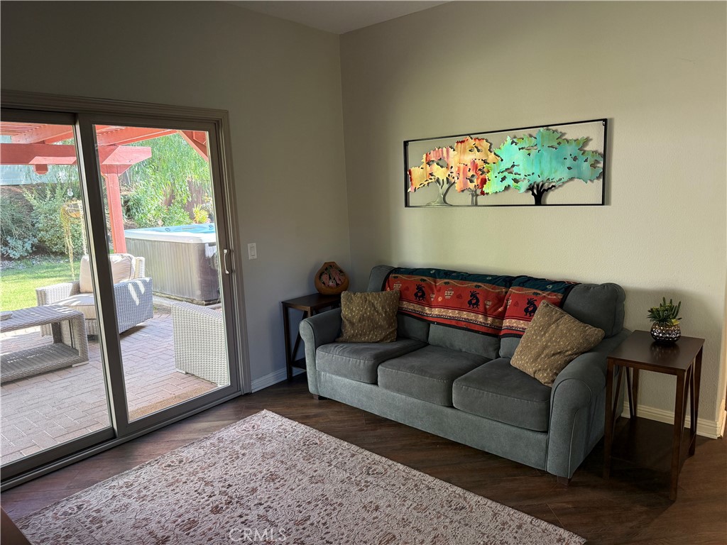 42086 42086 Paseo Brillante