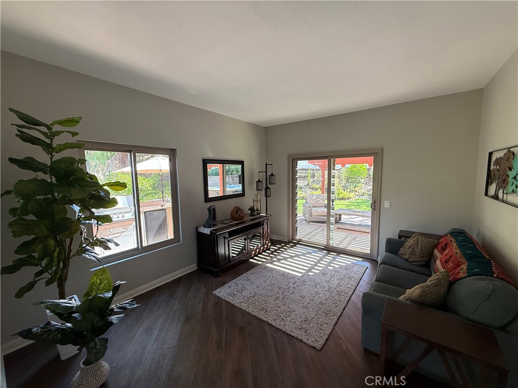 42086 42086 Paseo Brillante