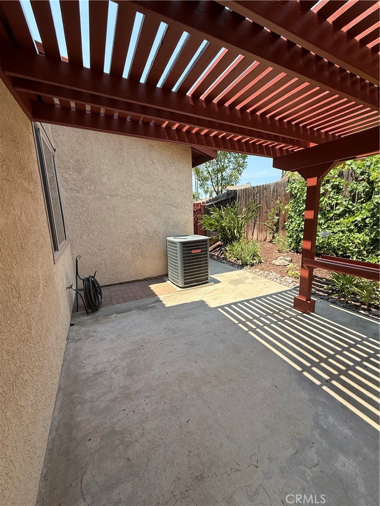 42086 42086 Paseo Brillante