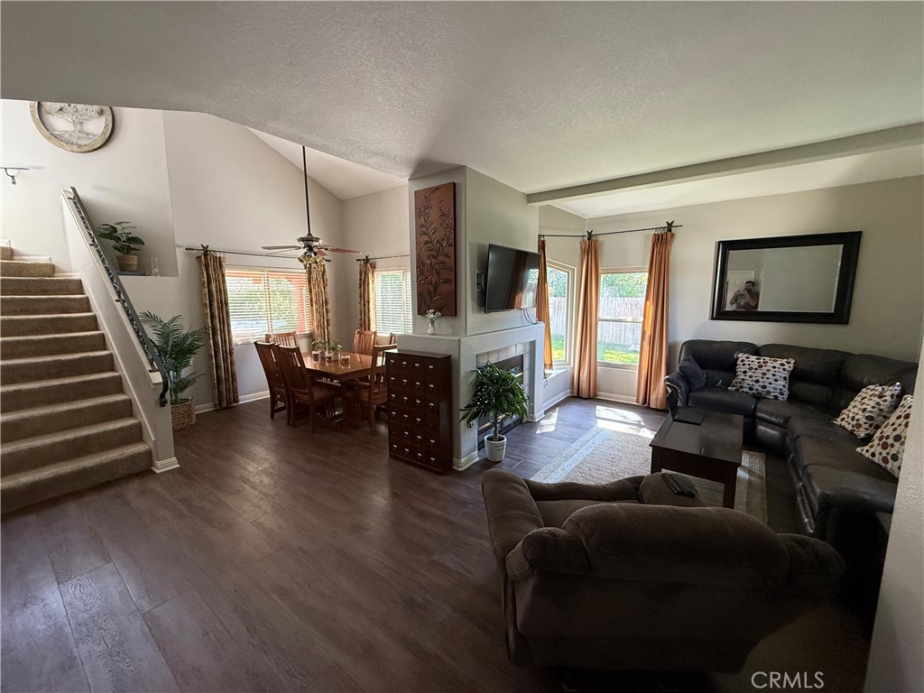 42086 42086 Paseo Brillante