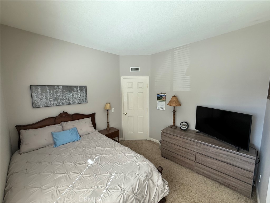 42086 42086 Paseo Brillante