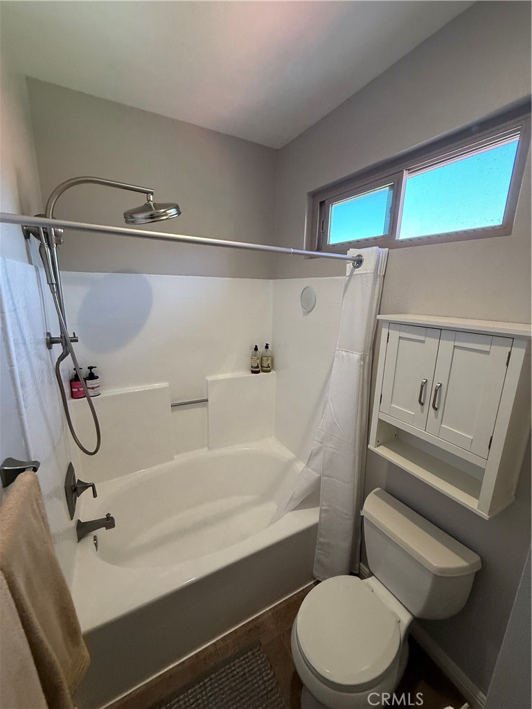 42086 42086 Paseo Brillante