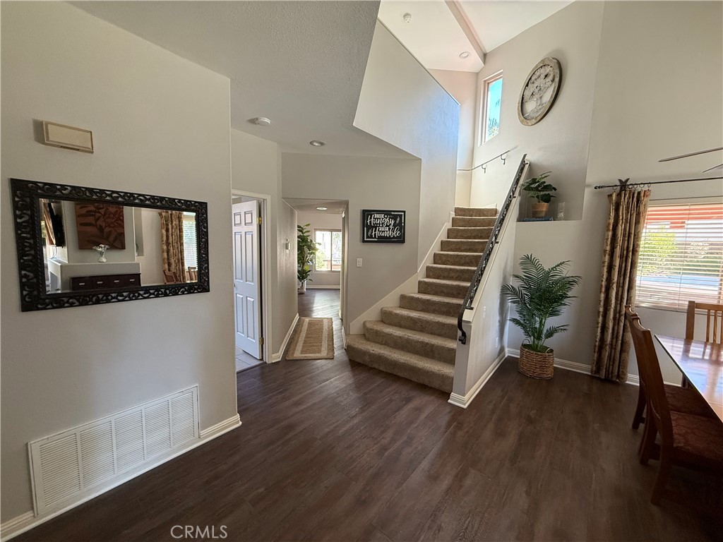 42086 42086 Paseo Brillante