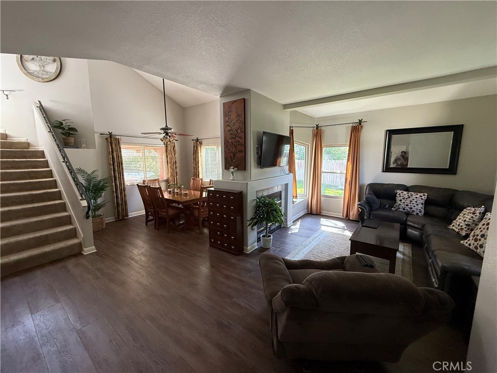 42086 42086 Paseo Brillante