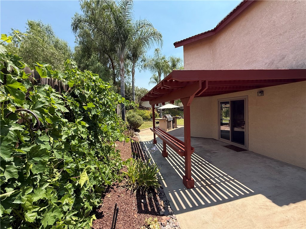 42086 42086 Paseo Brillante