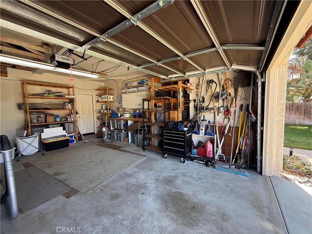 42086 42086 Paseo Brillante