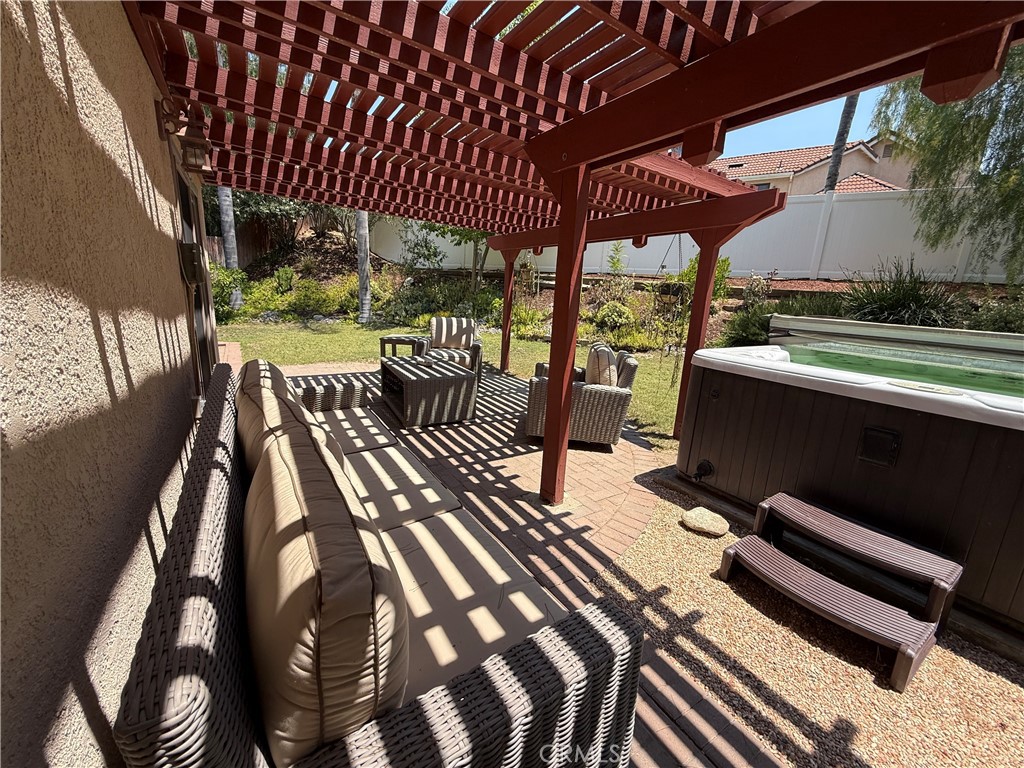 42086 42086 Paseo Brillante