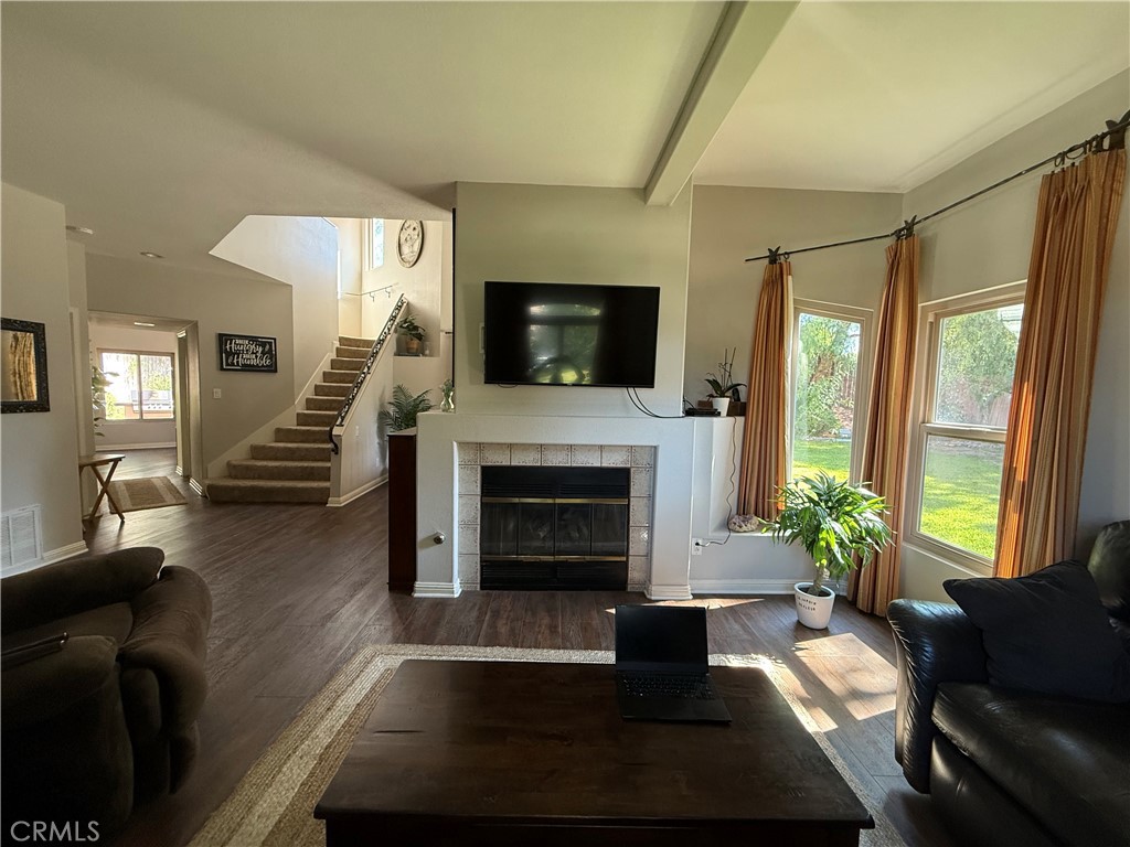 42086 42086 Paseo Brillante