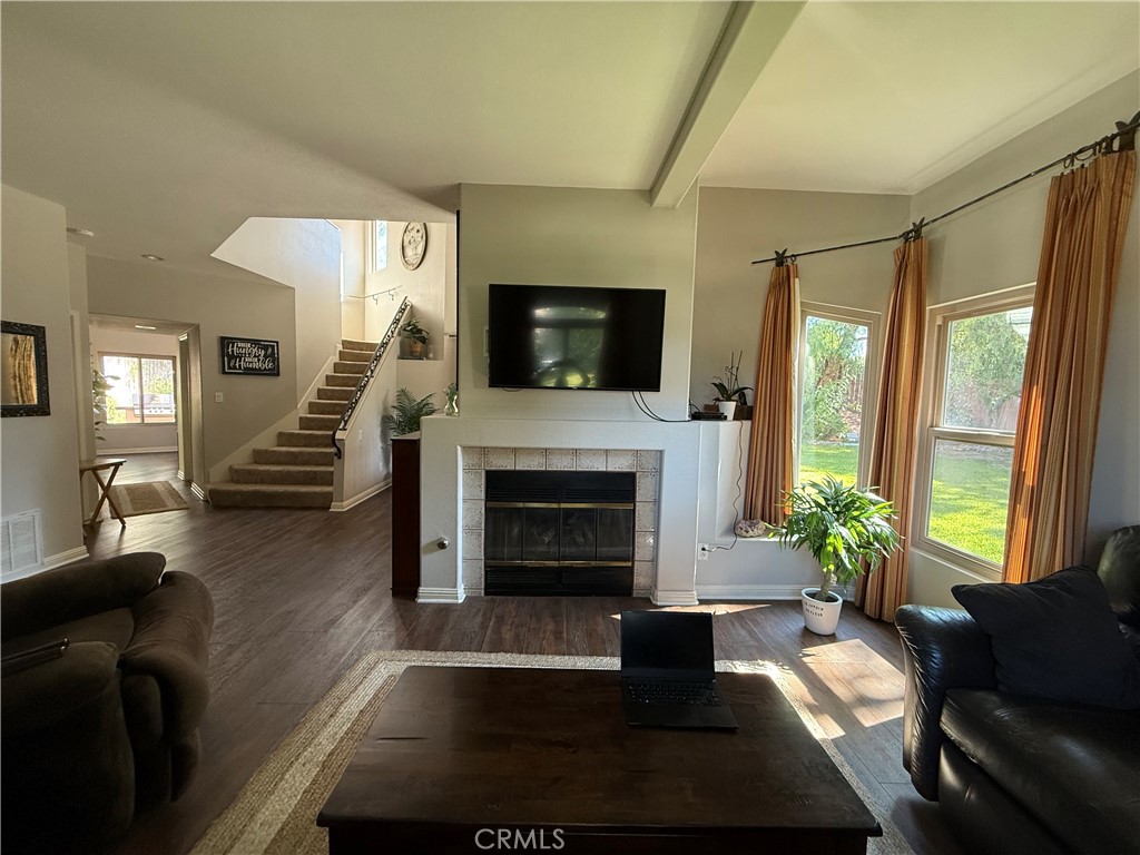 42086 42086 Paseo Brillante