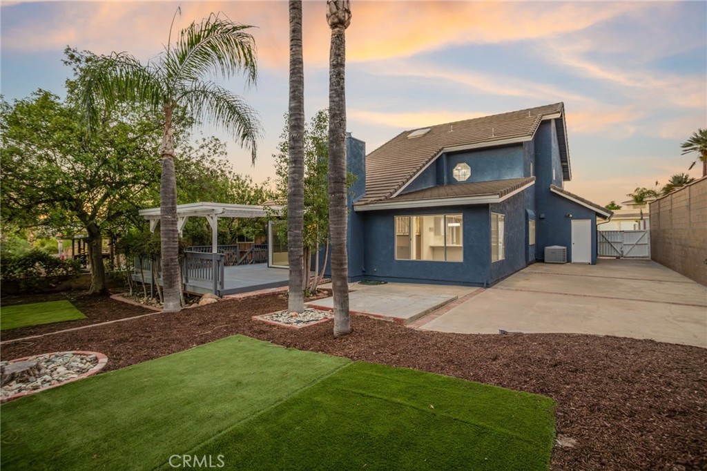 30471 Caliente Place