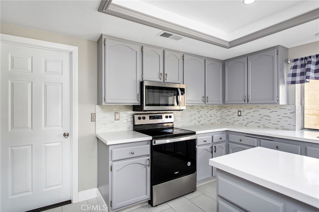 30471 Caliente Place