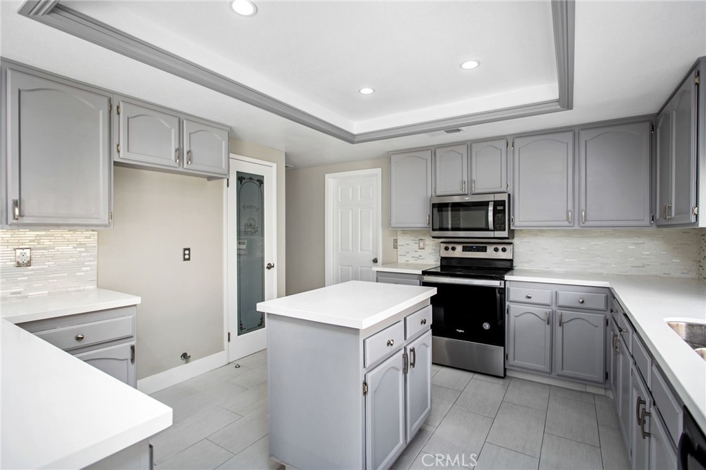 30471 Caliente Place