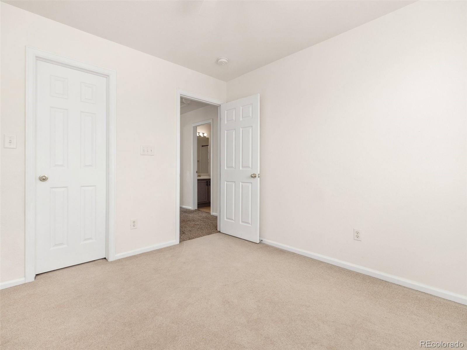 2117 Settlers Drive