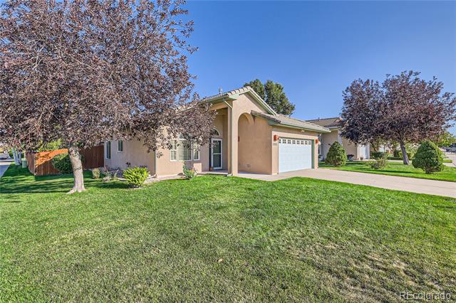922 Walnutcrest Drive