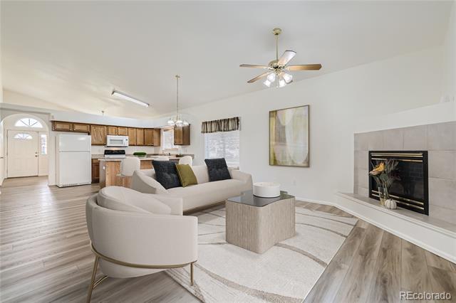 922 Walnutcrest Drive