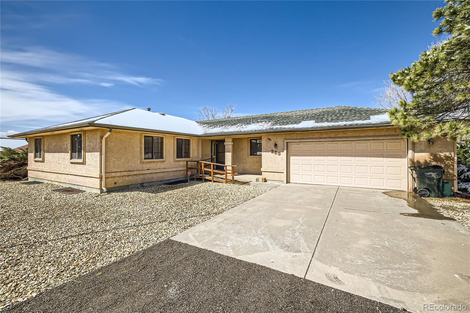 253 S Golfview Drive