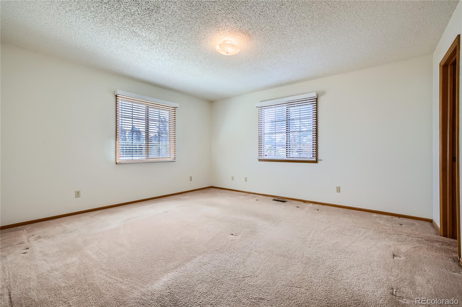 253 S Golfview Drive