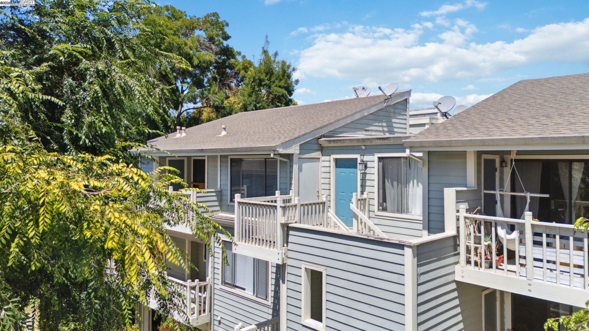 3443 Pepperwood Ter # 301