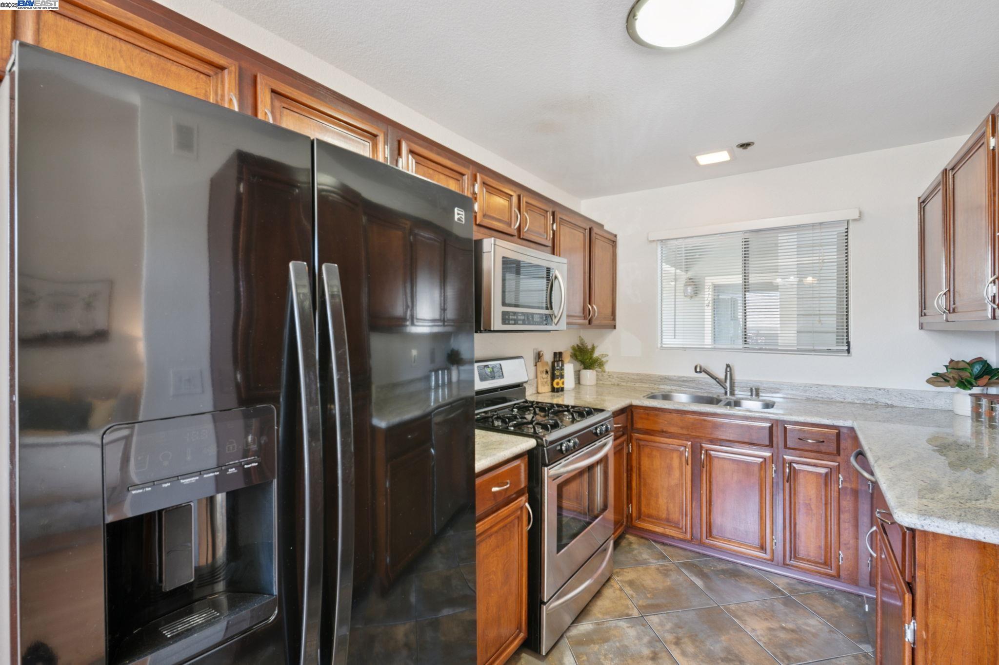 3443 Pepperwood Ter # 301