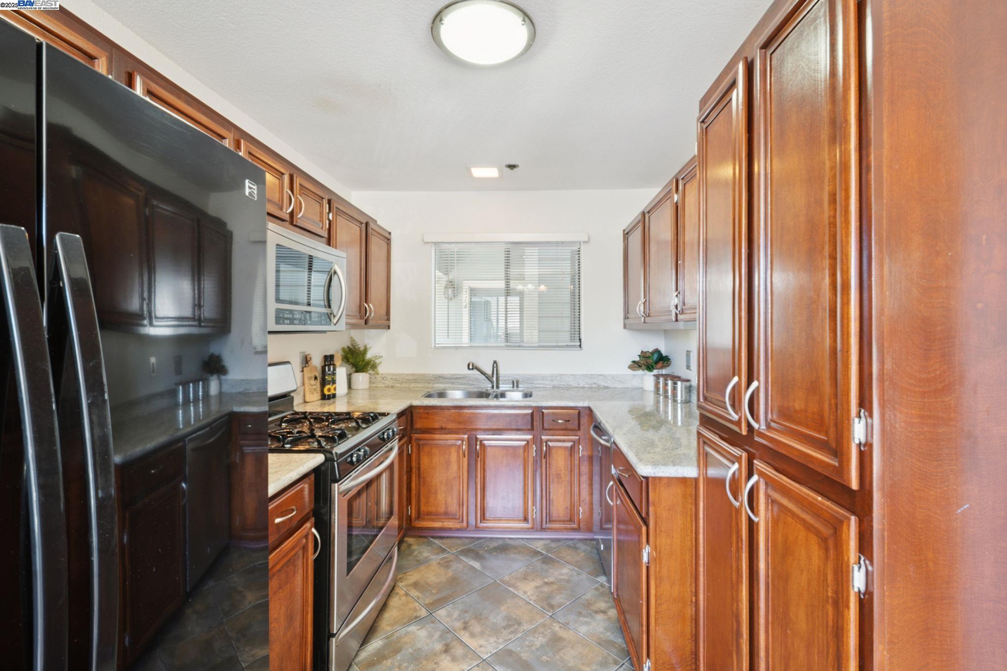 3443 Pepperwood Ter # 301