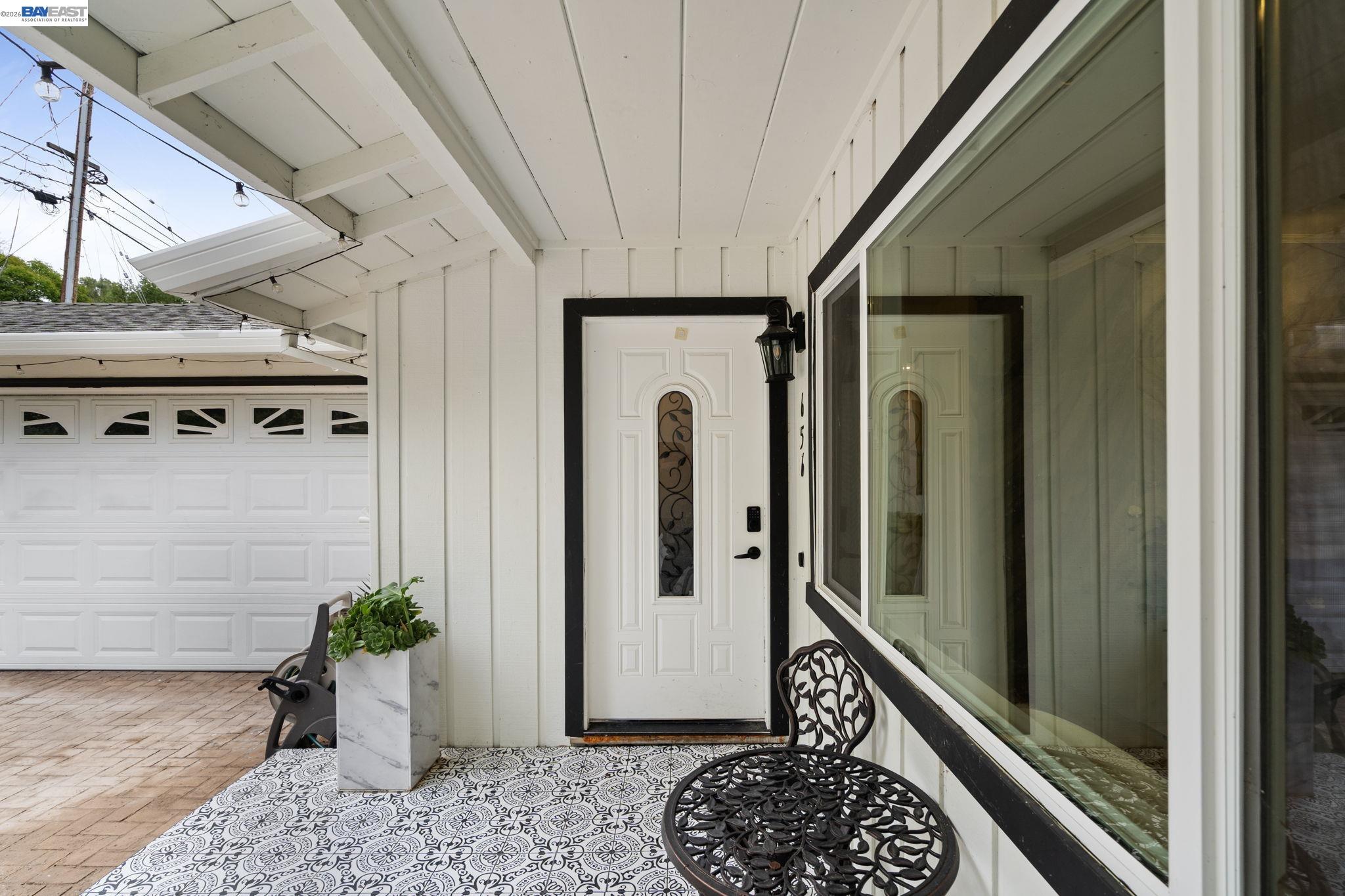 656 La Vista Rd
