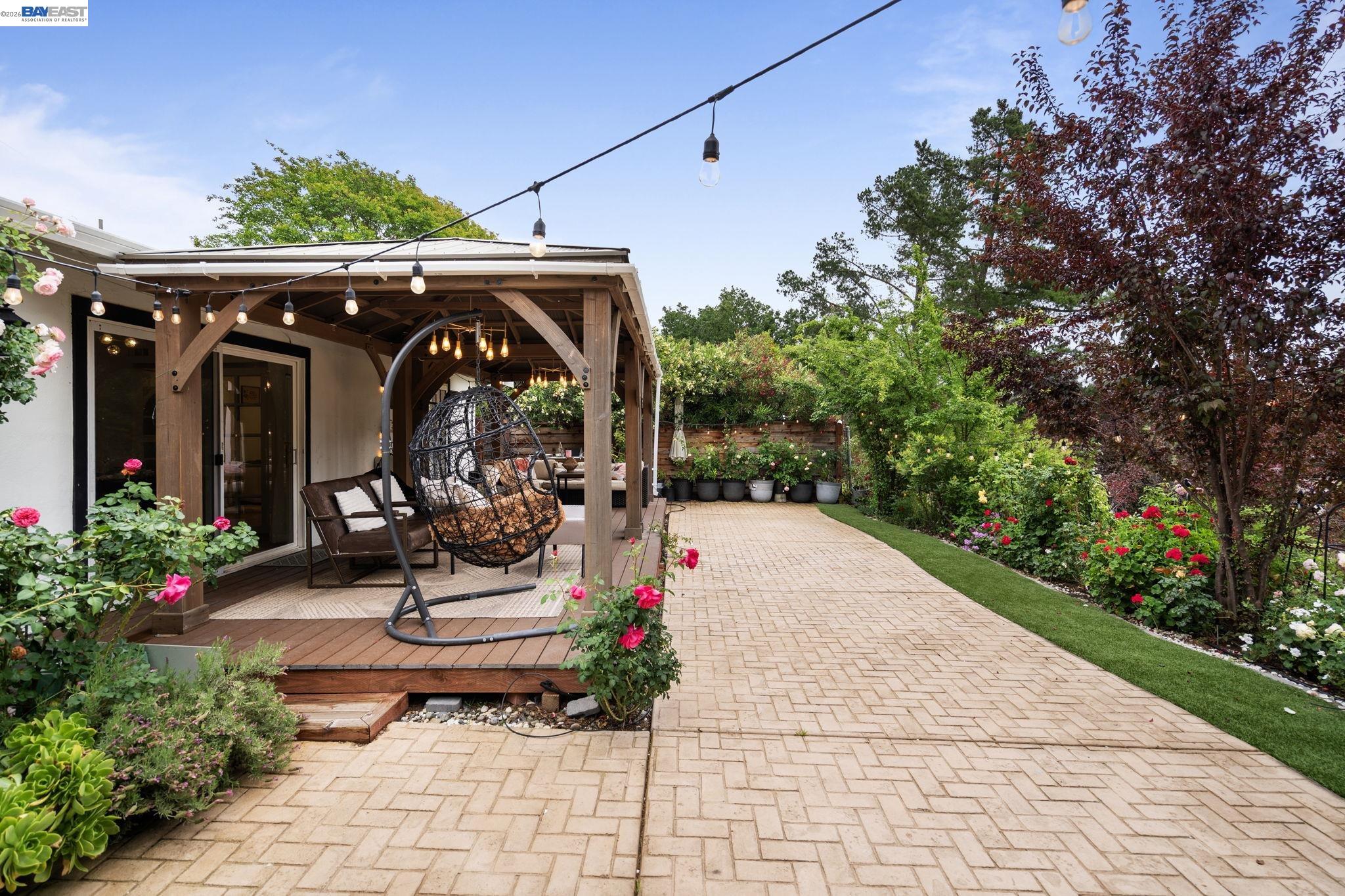 656 La Vista Rd