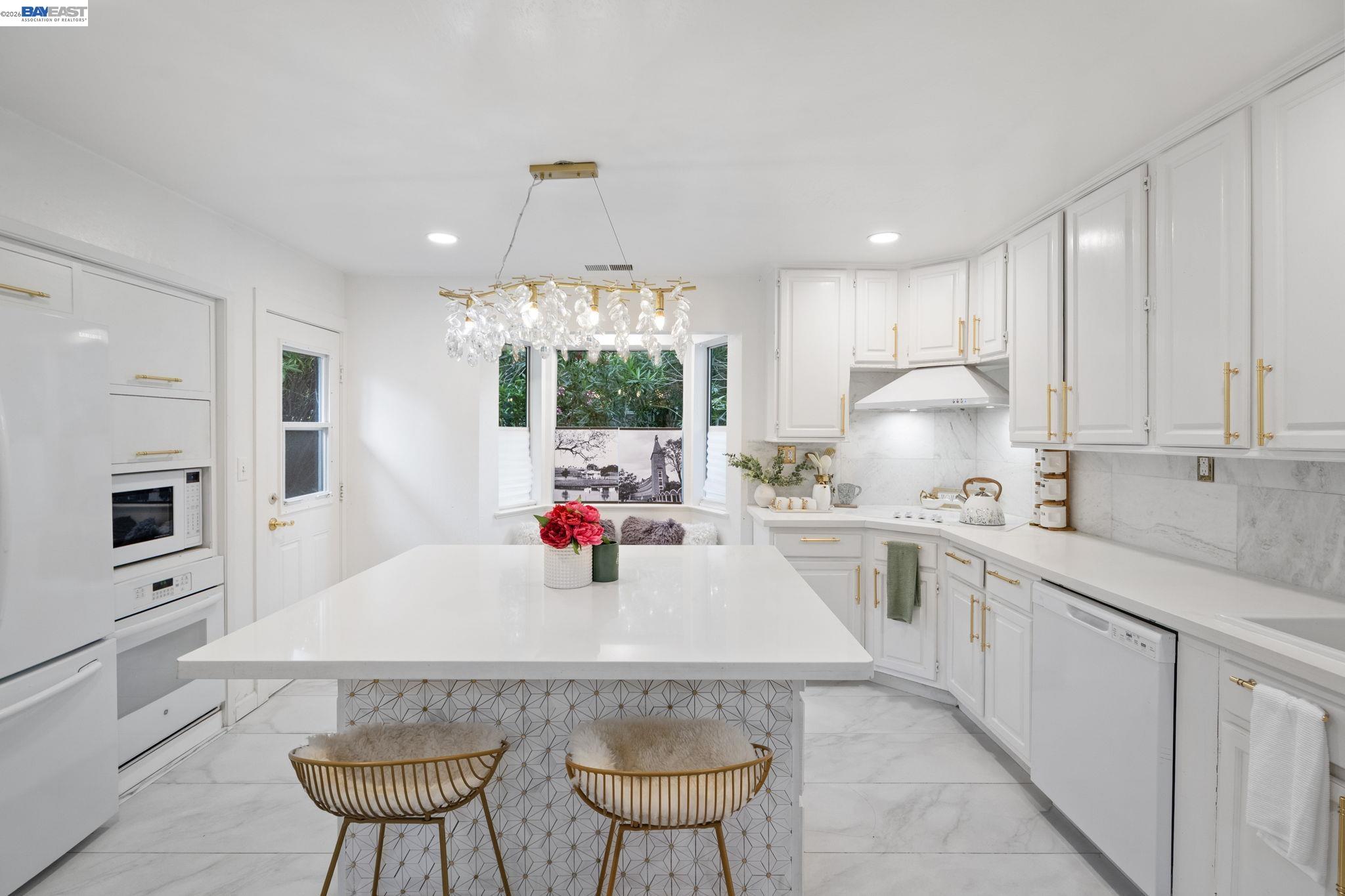 656 La Vista Rd