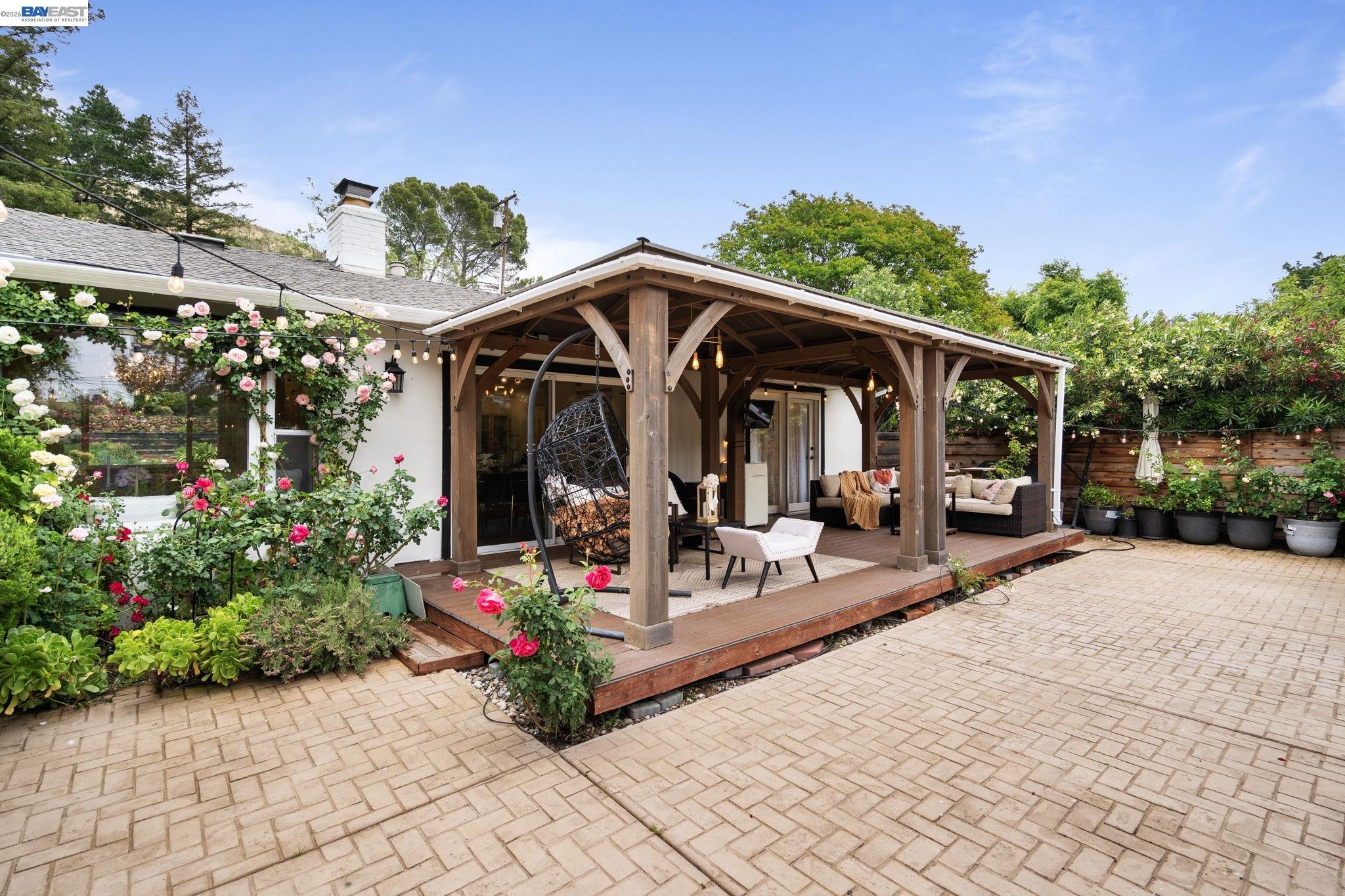 656 La Vista Rd