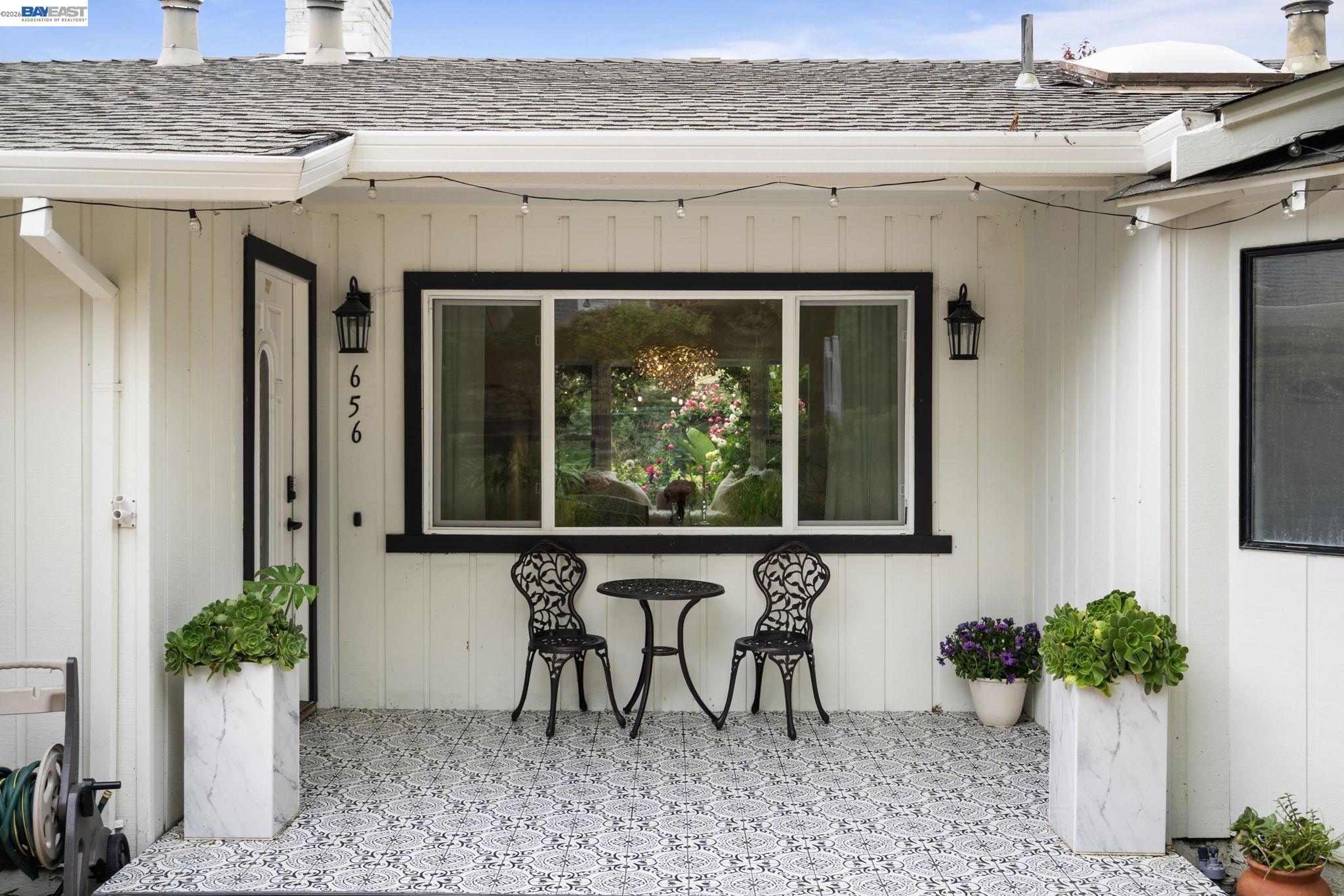 656 La Vista Rd