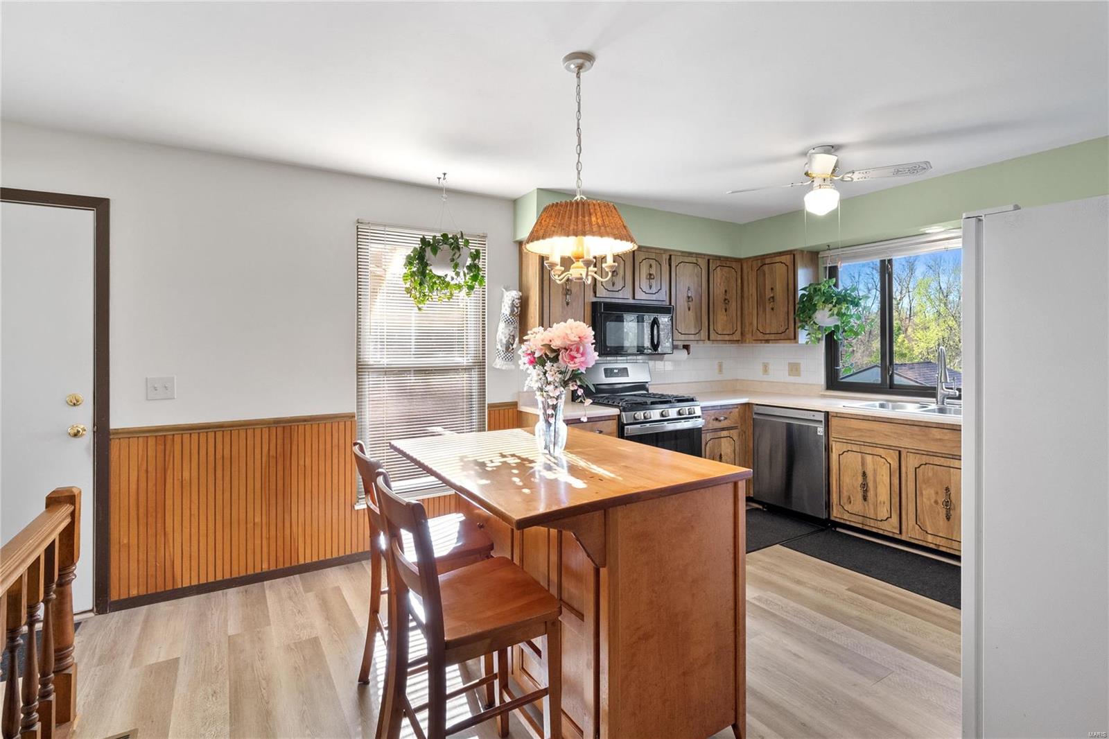 1701 Country Acres Drive