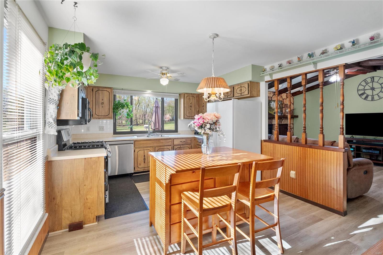 1701 Country Acres Drive