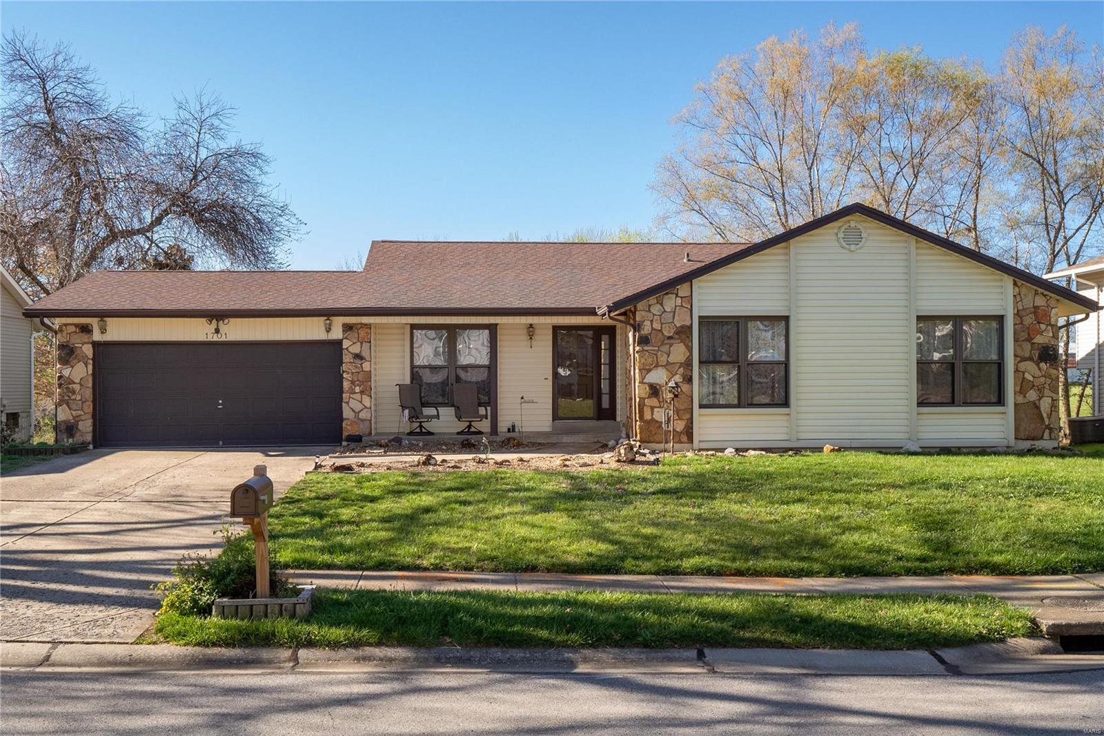 1701 Country Acres Drive
