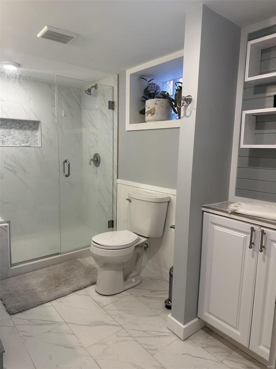 3920 Loughborough Avenue