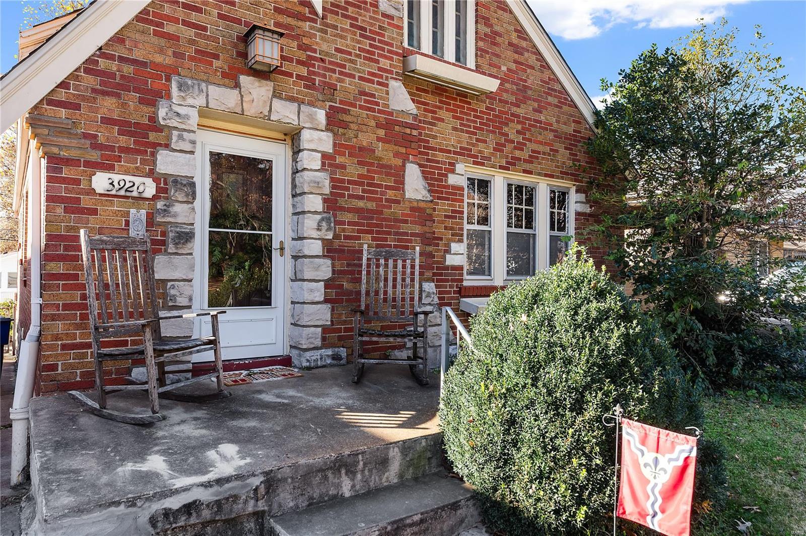 3920 Loughborough Avenue