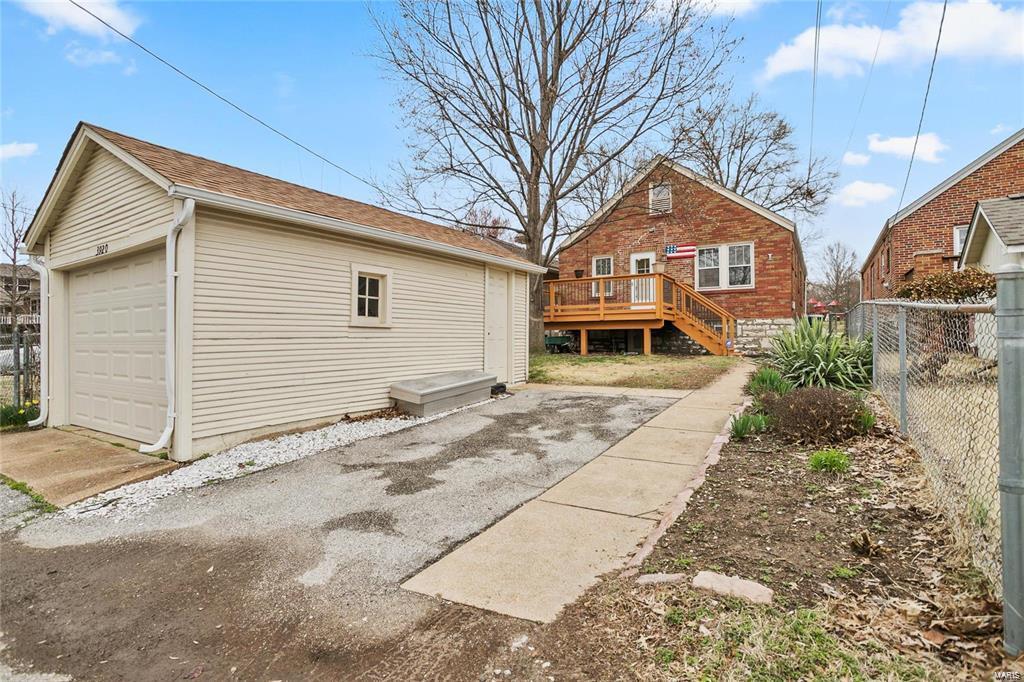 3920 Loughborough Avenue