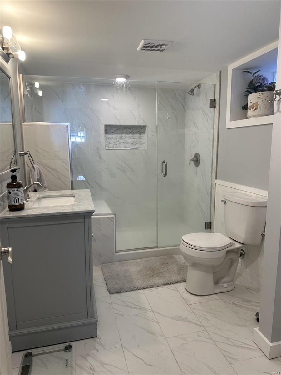 3920 Loughborough Avenue