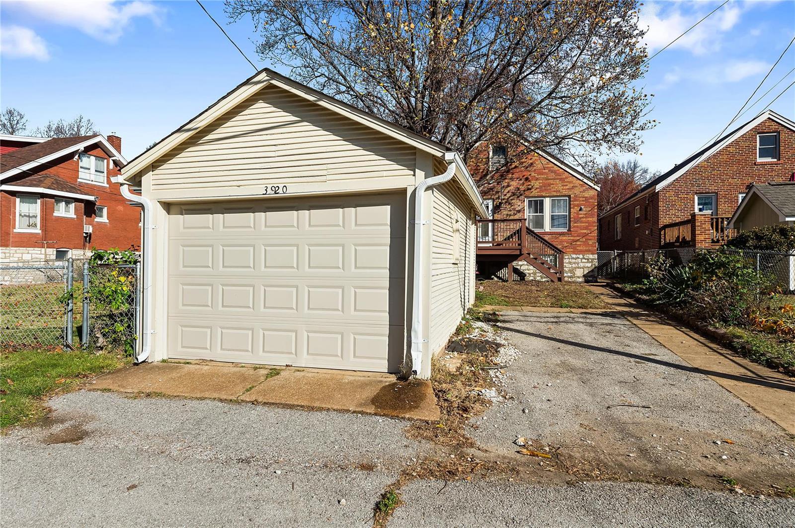 3920 Loughborough Avenue