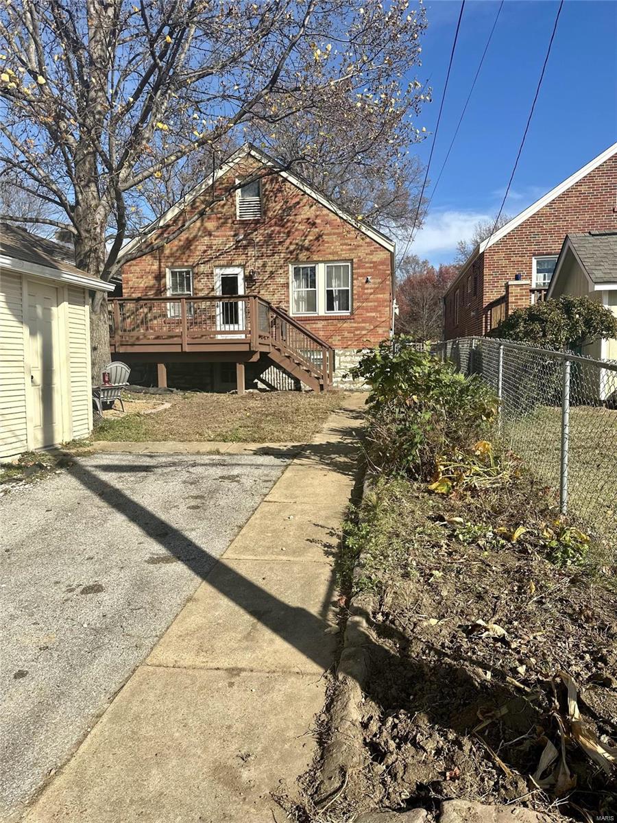 3920 Loughborough Avenue