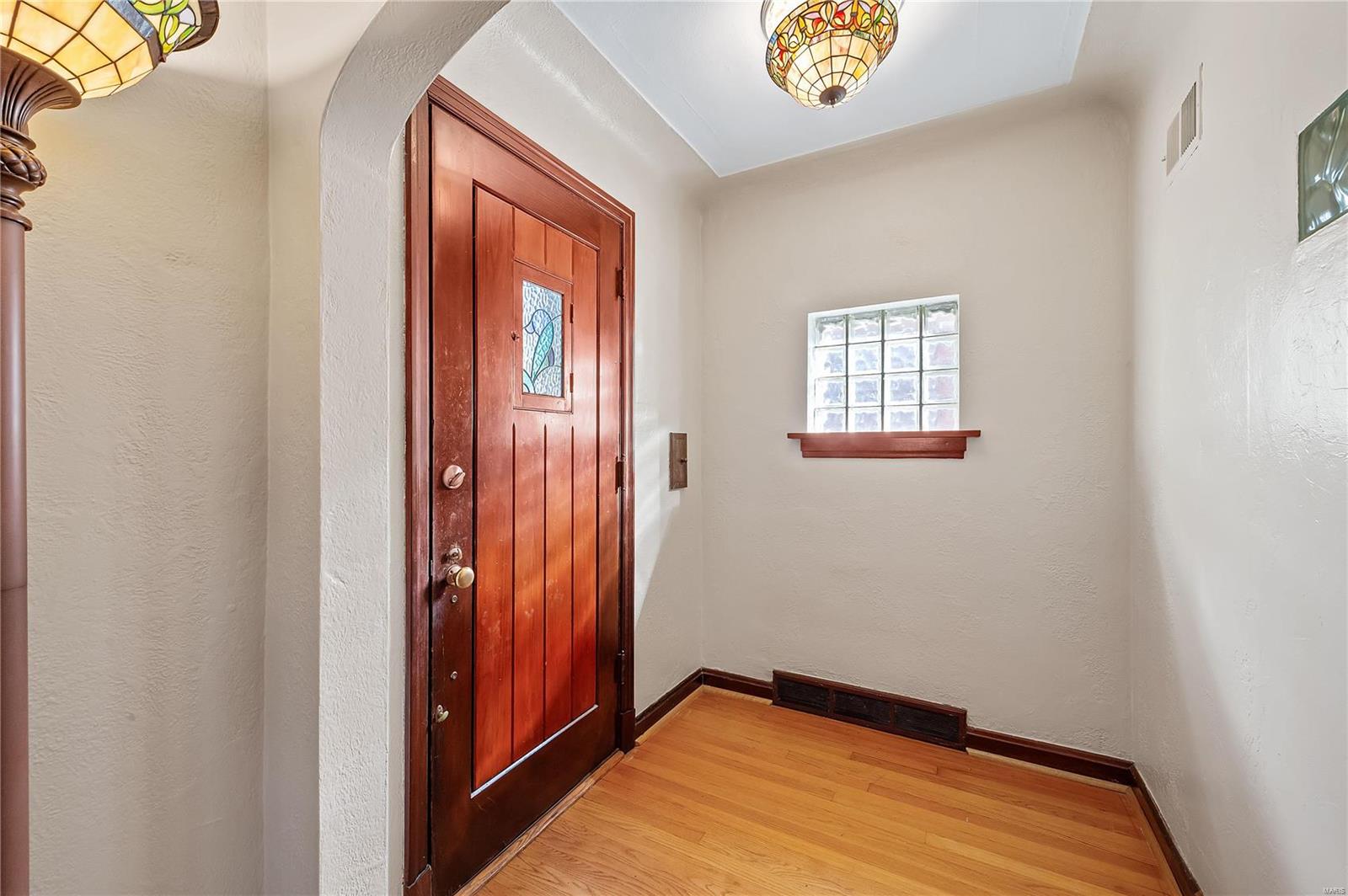 3920 Loughborough Avenue