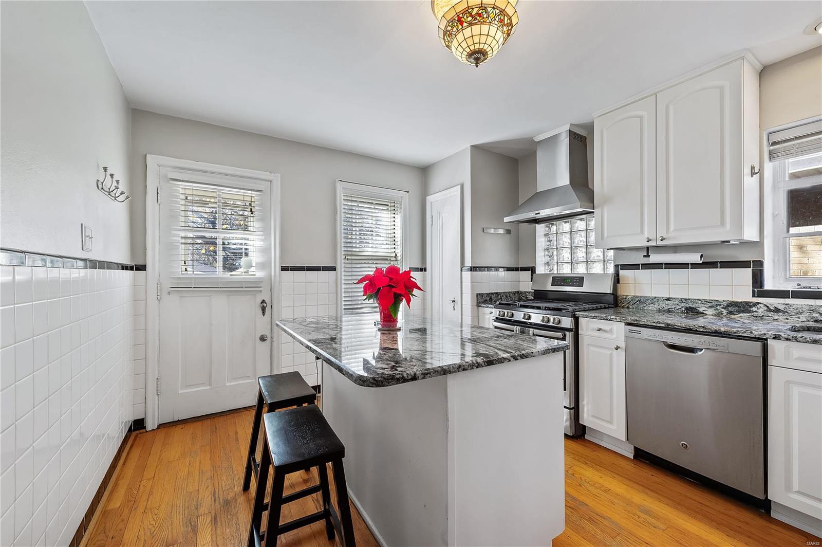 3920 Loughborough Avenue