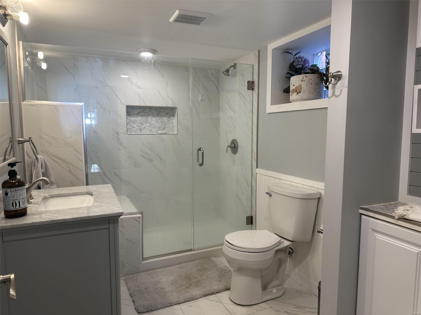 3920 Loughborough Avenue
