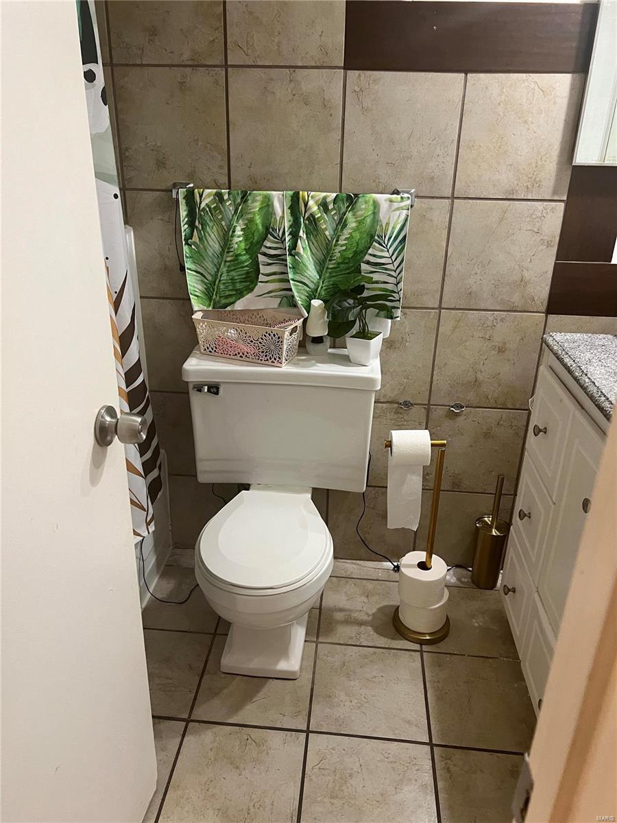 7601 Hazelcrest Drive Unit: C