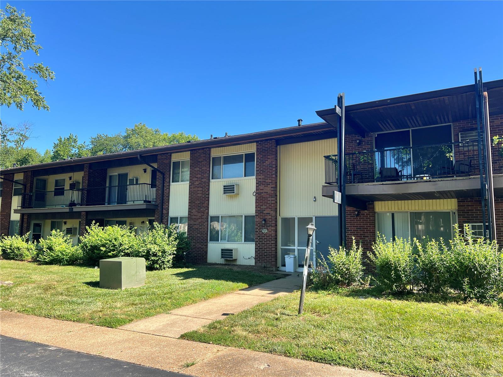 7601 Hazelcrest Drive Unit: C