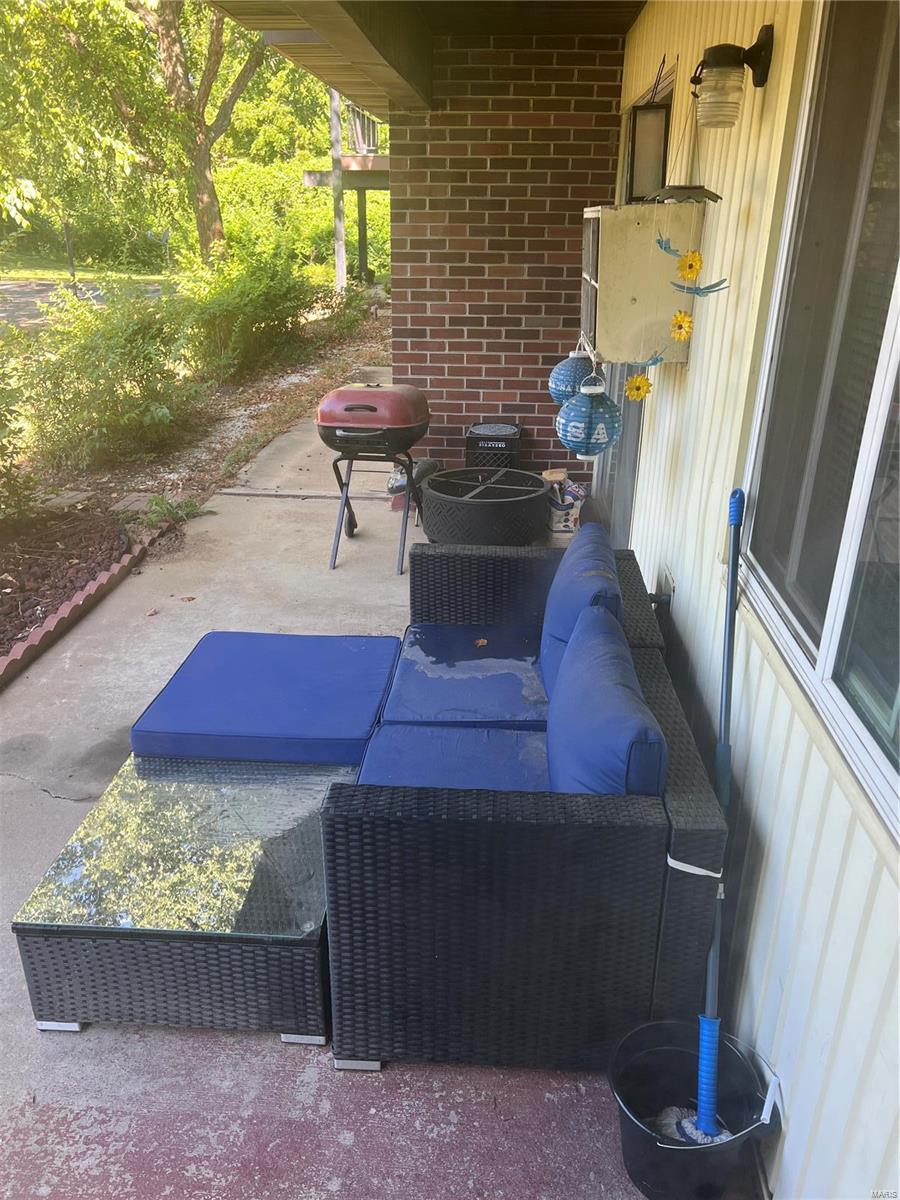 7601 Hazelcrest Drive Unit: C