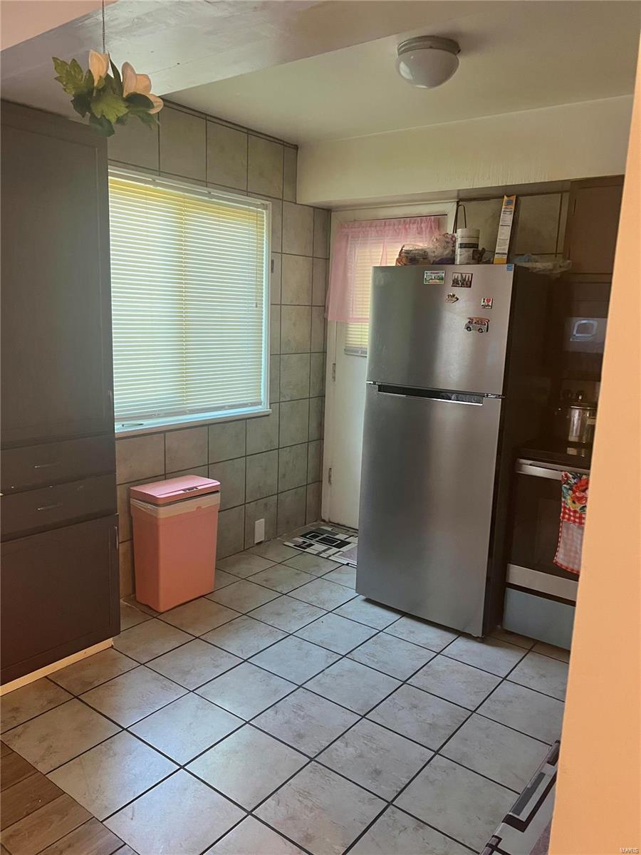 7601 Hazelcrest Drive Unit: C