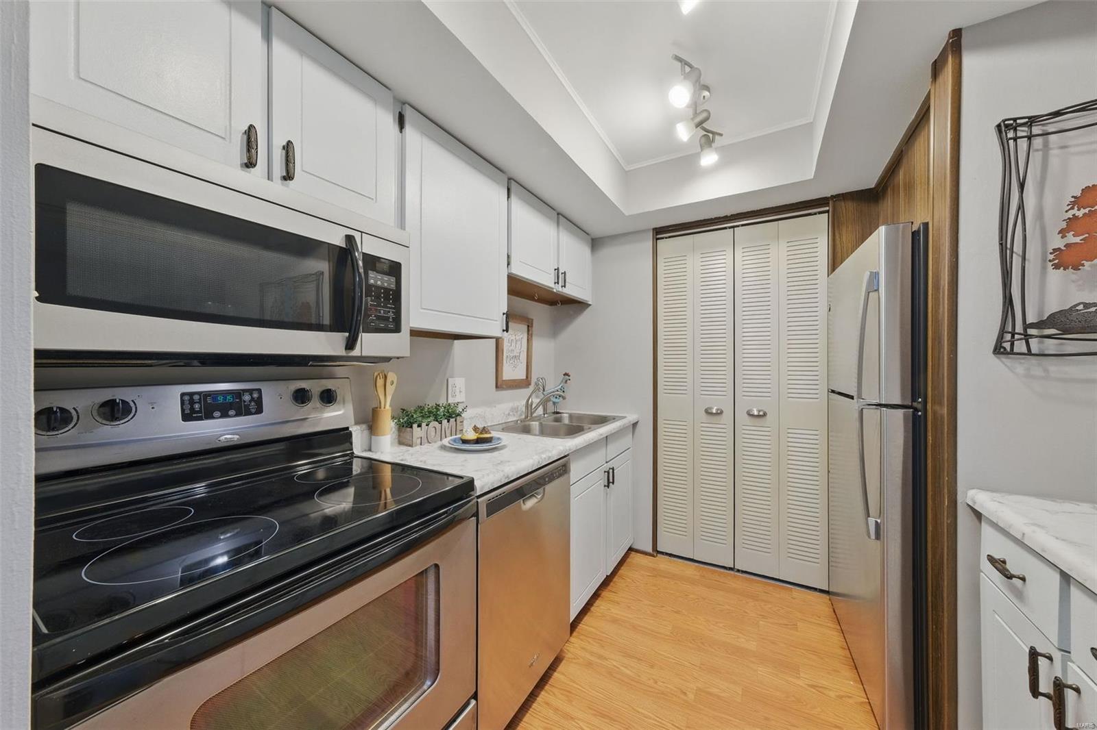 2 Fairways Circle Unit: I