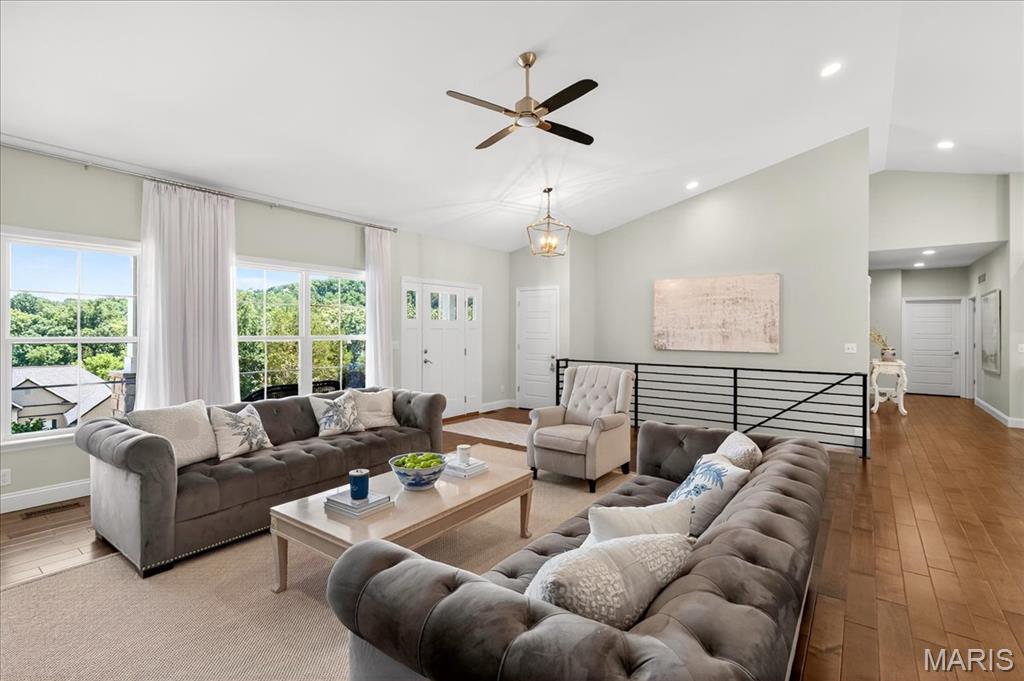 1011 Frisco Hollows Road