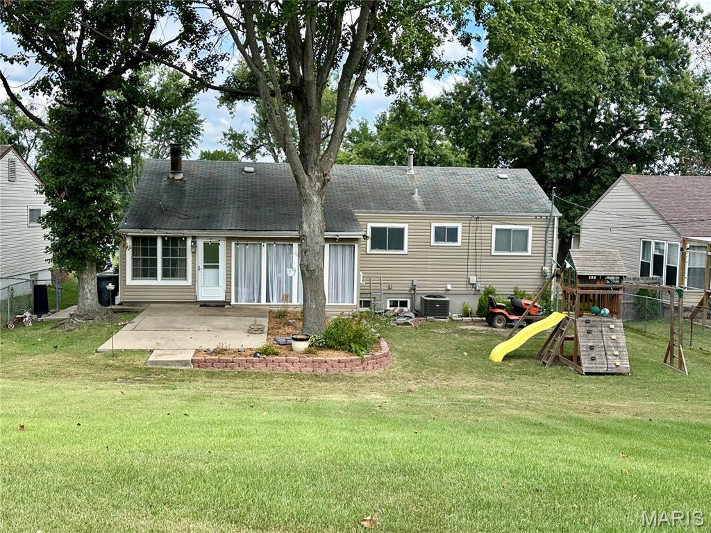 7222 Cheshire Lane